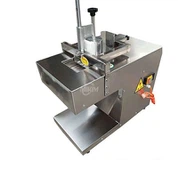 Kráječe na maso v obchodě